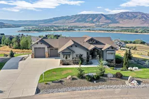 6226 E Hawks Ln, Huntsville, UT 84317 - Photo 1