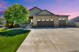 636 S Summit Trail, Santaquin, UT 84655 - Photo 2