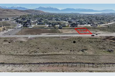 9678 N Eagle Cv #208, Eagle Mountain, UT 84005 - Photo 4