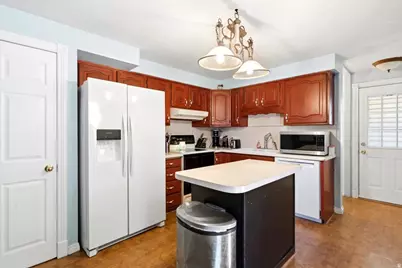 4679 S 2475 W, Roy, UT 84067 - Photo 10