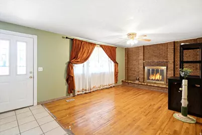4679 S 2475 W, Roy, UT 84067 - Photo 4