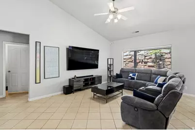 1083 N 2190 W, Saint George, UT 84770 - Photo 8