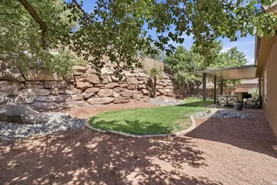 1083 N 2190 W, Saint George, UT 84770 - Photo 26