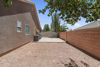 1083 N 2190 W, Saint George, UT 84770 - Photo 28