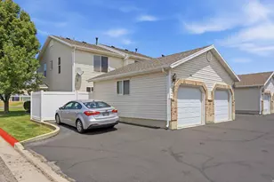 1996 N 425 W, Harrisville, UT 84414 - Photo 32