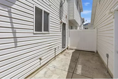 1996 N 425 W, Harrisville, UT 84414 - Photo 24