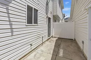 1996 N 425 W, Harrisville, UT 84414 - Photo 24
