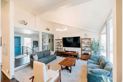 441 E Chelsea Dr S, Bountiful, UT 84010 - Photo 4