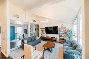 441 E Chelsea Dr S, Bountiful, UT 84010 - Photo 4