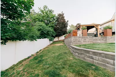 441 E Chelsea Dr S, Bountiful, UT 84010 - Photo 36