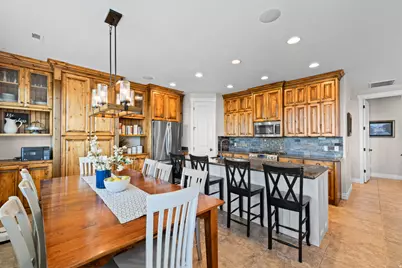 576 S 1800 E, Fruit Heights, UT 84037 - Photo 8