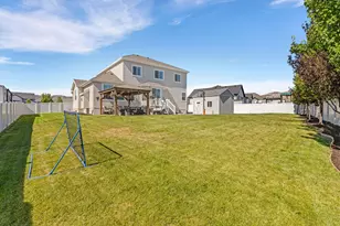 6492 W Shawnee Marie Way S, Herriman, UT 84096 - Photo 4