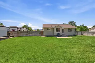 51 S 1300 E, Hyrum, UT 84319 - Photo 38