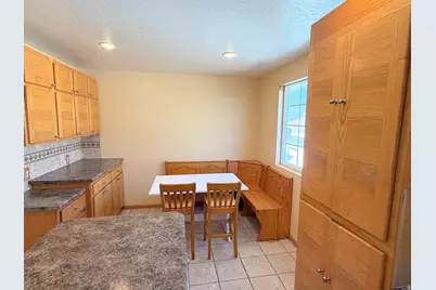 5462 S 5425 W, Kearns, UT 84118 - Photo 6