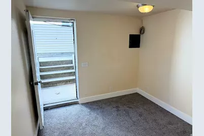 5462 S 5425 W, Kearns, UT 84118 - Photo 12