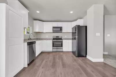 4987 S Heath Ave, Salt Lake City, UT 84118 - Photo 4