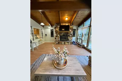 1075 E 300 N, Springville, UT 84663 - Photo 8