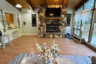 1075 E 300 N, Springville, UT 84663 - Photo 8