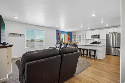 52 N Wayne Way W, Grantsville, UT 84029 - Photo 6