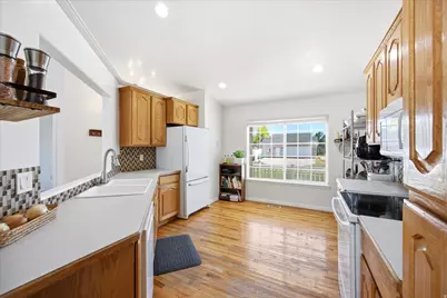 55 E 600 S, Kaysville, UT 84037 - Photo 8