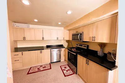 8068 S Twelve Dr, Sandy, UT 84094 - Photo 16