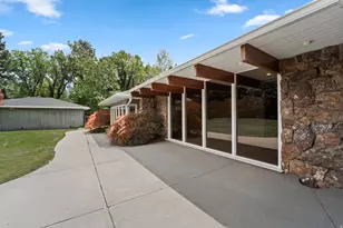 2185 E Applewood Ave S, Holladay, UT 84121 - Photo 6