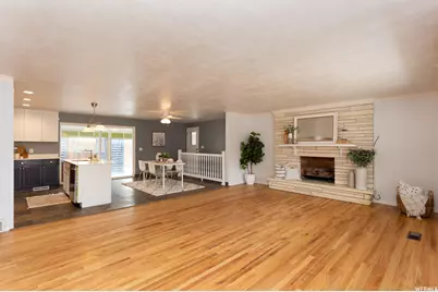 386 E 2100 S, Bountiful, UT 84010 - Photo 2