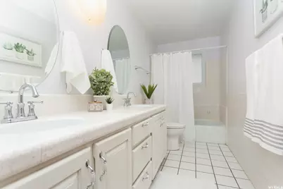 386 E 2100 S, Bountiful, UT 84010 - Photo 12