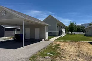 327 N 270 W, Tremonton, UT 84337 - Photo 2