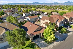 4042 W Scarsborough Ln, West Jordan, UT 84084 - Photo 38
