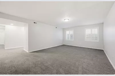 4042 W Scarsborough Ln, West Jordan, UT 84084 - Photo 22