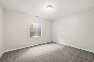 4042 W Scarsborough Ln, West Jordan, UT 84084 - Photo 26