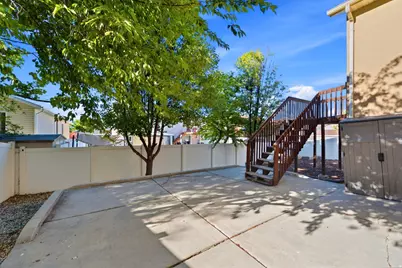4042 W Scarsborough Ln, West Jordan, UT 84084 - Photo 32