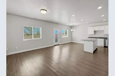 289 E 1500 N, Harrisville, UT 84404 - Photo 6