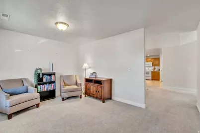 2494 N Dorchester Ave, Harrisville, UT 84414 - Photo 8