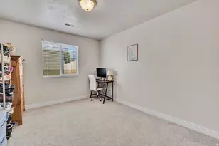 2494 N Dorchester Ave, Harrisville, UT 84414 - Photo 24
