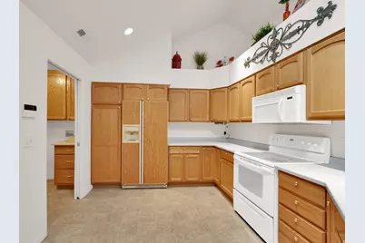 2136 W Jordan Villa Dr, West Jordan, UT 84088 - Photo 18