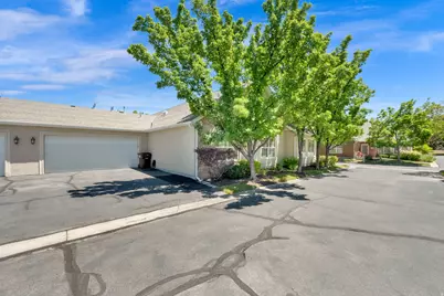 2136 W Jordan Villa Dr, West Jordan, UT 84088 - Photo 4