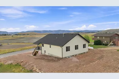 2513 S Country Club Dr, Garden City, UT 84028 - Photo 48