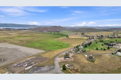 2513 S Country Club Dr, Garden City, UT 84028 - Photo 38