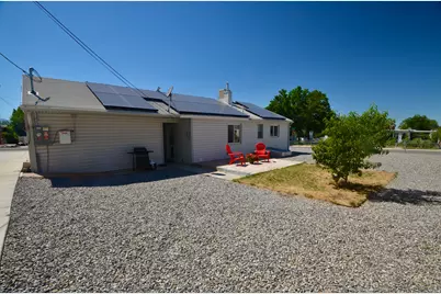 73 S Broadway St, Tooele, UT 84074 - Photo 12