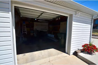 73 S Broadway St, Tooele, UT 84074 - Photo 8