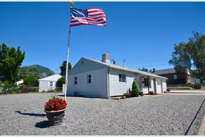 73 S Broadway St, Tooele, UT 84074 - Photo 4
