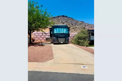 840 N Twin Lakes Dr #207, Saint George, UT 84770 - Photo 2