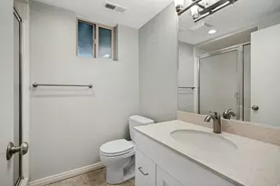299 E 700 S, Farmington, UT 84025 - Photo 30