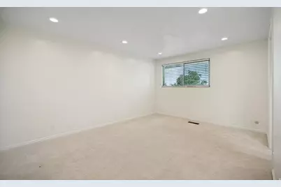 299 E 700 S, Farmington, UT 84025 - Photo 14