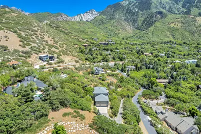 3207 E Canyon Oak Cir S, Sandy, UT 84092 - Photo 4
