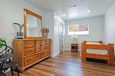 8564 S Little Willow Cir, Cottonwood Heights, UT 84121 - Photo 22