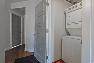 8564 S Little Willow Circle, Cottonwood Heights, UT 84121 - Photo 32