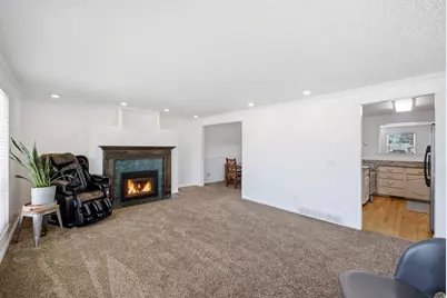 1174 Violet Dr, Sandy, UT 84094 - Photo 8